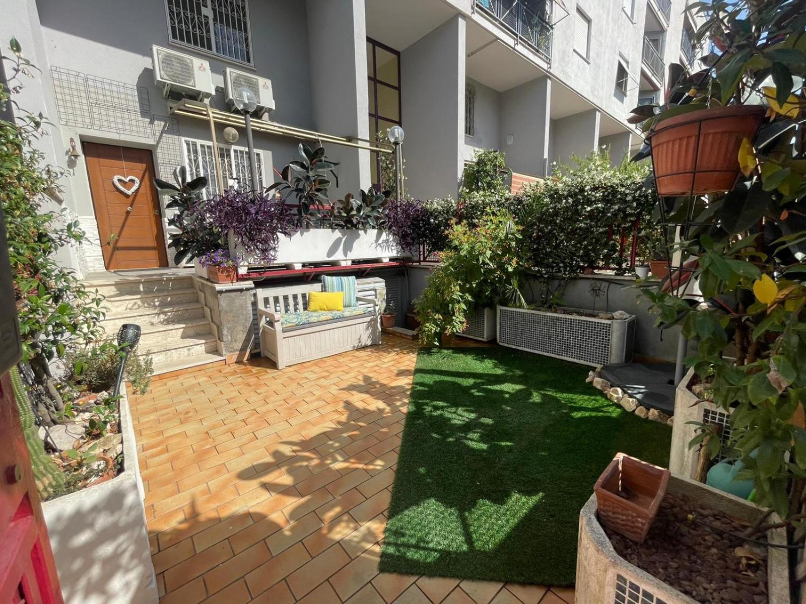 Intero Appartamento Con Giardino E Parcheggio 罗马 外观 照片